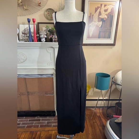 NBD Eileen Gown with slit in black size M - Picture 7 of 15